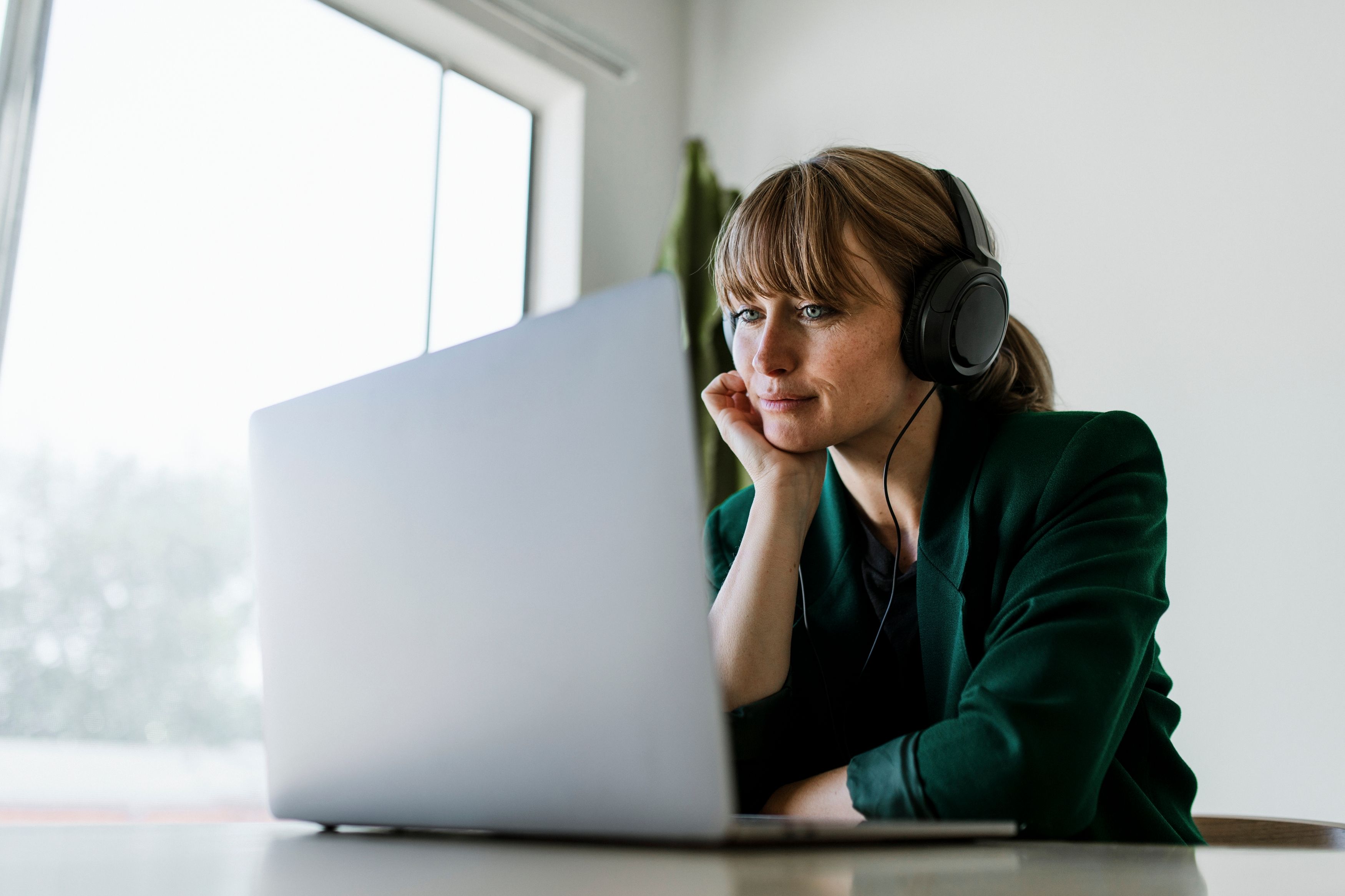 a woman in front of a computer.jpg